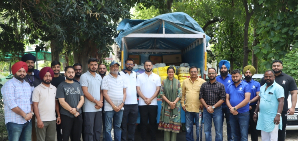 Deputy Commissioner Ashika Jain flagged off relief materials for flood-affected areas.